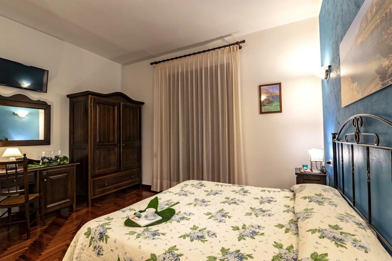 Alba Marina B&B Castelluzzo Eksteriør bilde